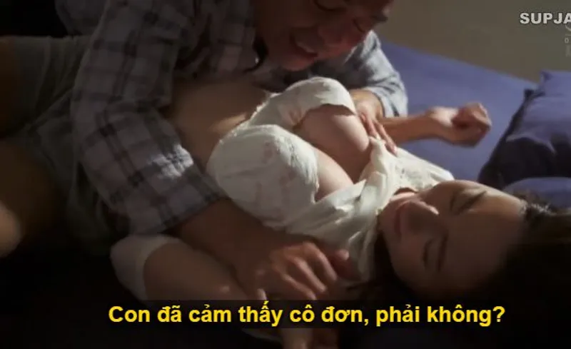 Nhìn con trai mải miết lao đầu vào việc, khiến vợ nó cô quạnh lẻ loi, ông bố chồng bất chấp tất cả lao vào "đè" con dâu.